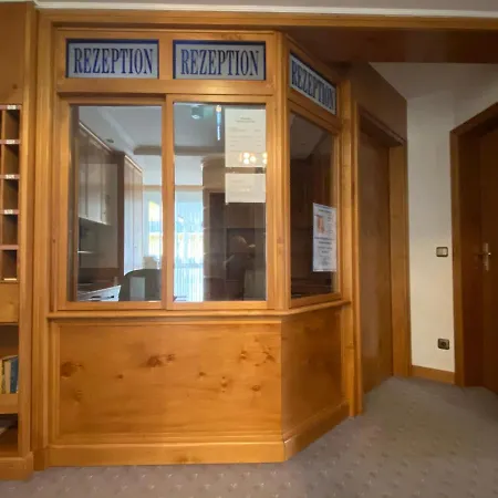 Appartementhotel Cura Lägenhet *