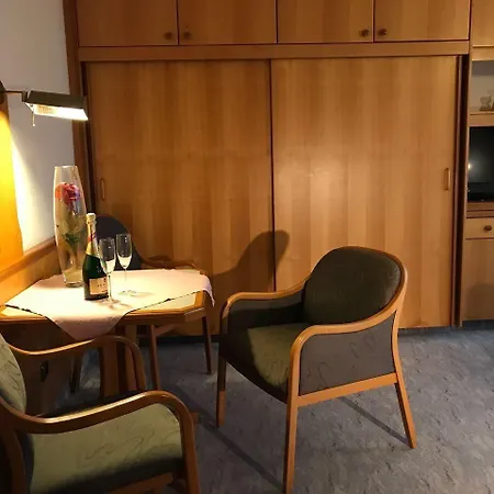 Appartementhotel Cura 2*